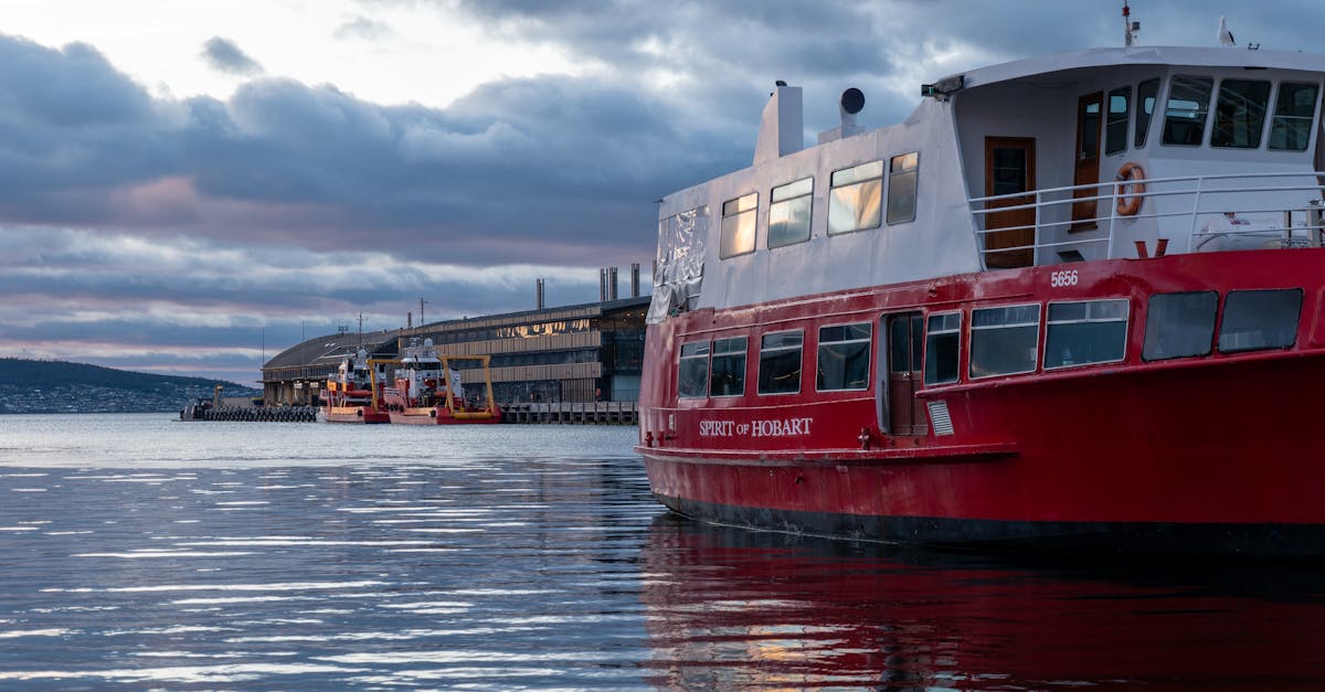 Designing a Kitchen Island that Saves Space and Enhances Functionality